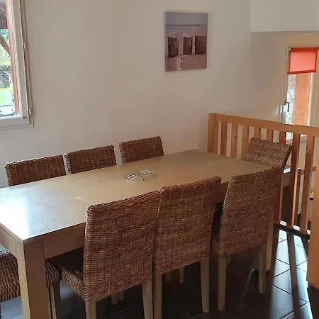 Semesterbostad House