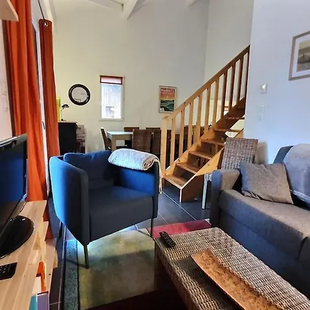 House Semesterbostad